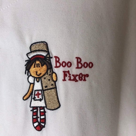 Cherokee Scrub Jacket with Embroidering  Size XL - Picture 2 of 8